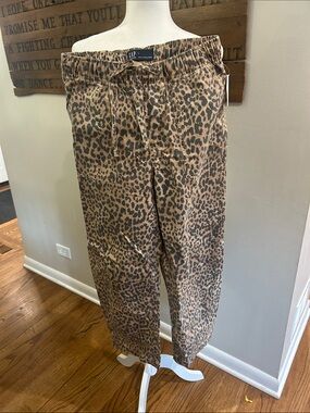 NWT GAP Factory Women’s Pull-On Barrel Pants